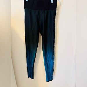 Ultracor M Ombré Blue Cross is Black Leggings